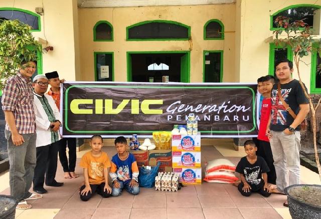 Civic Generation Pekanbaru Berbagi Sembako di Bulan Penuh Berkah