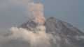Gunung Semeru Erupsi, Semburkan Abu Vulkanik 600 Meter