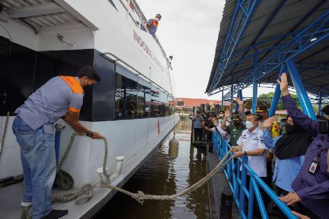 Gubri Lepas Pelayaran Perdana Kapal Penumpang Dumai-Malaka